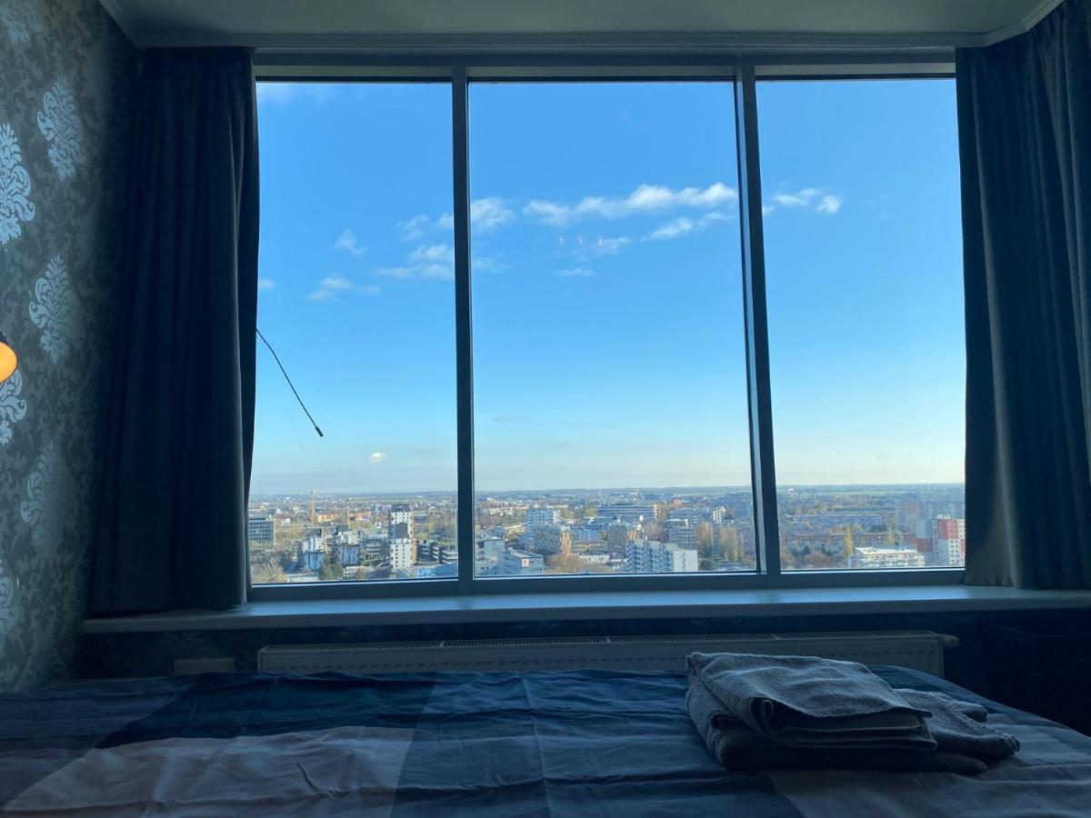 Fantastic View From The 20Th Floor Lägenhet Bratislava Exteriör bild