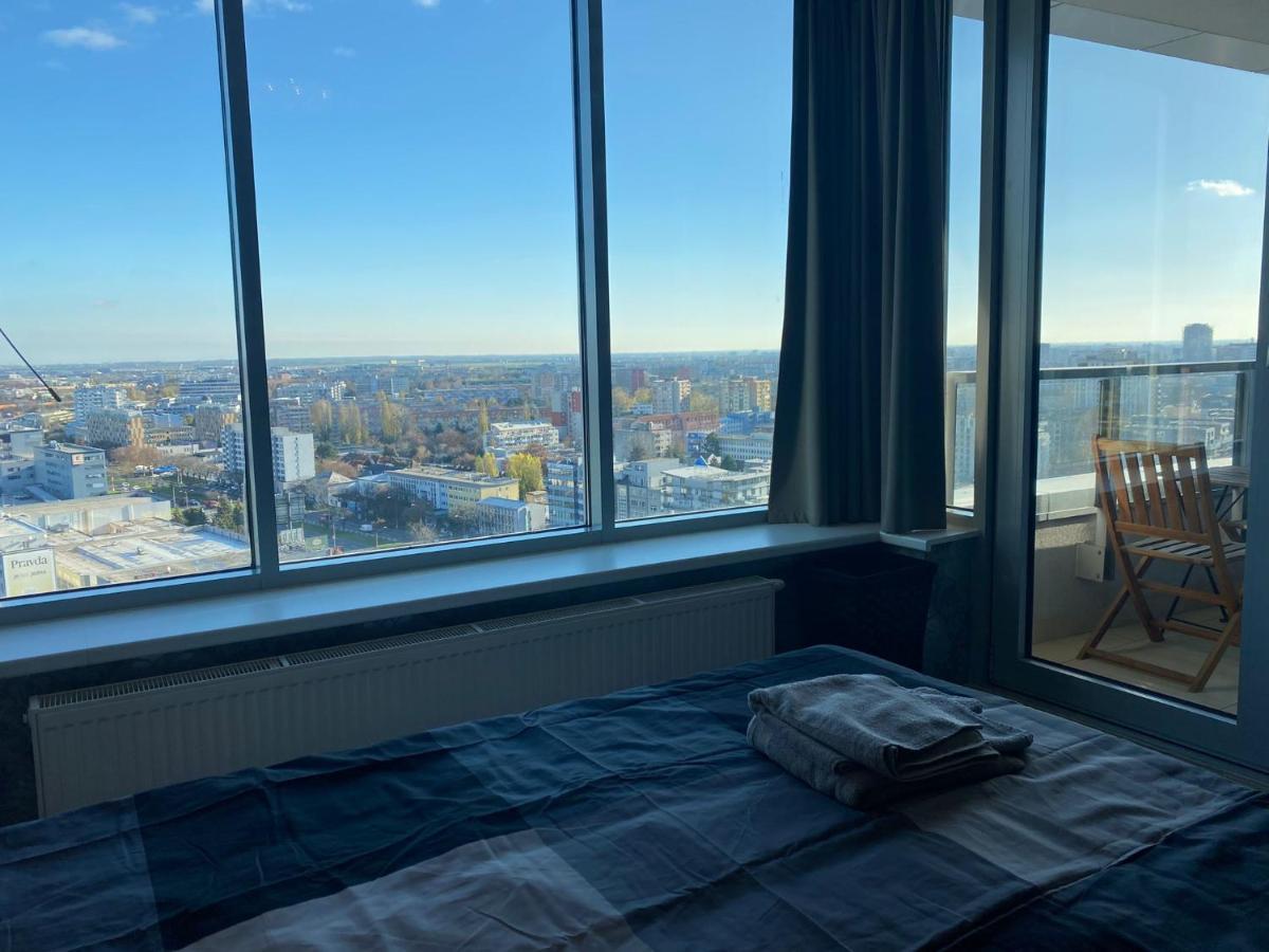 Fantastic View From The 20Th Floor Lägenhet Bratislava Exteriör bild